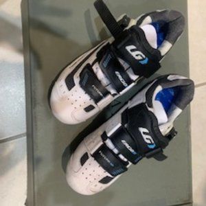 Garneau Spin Shoes - image 1